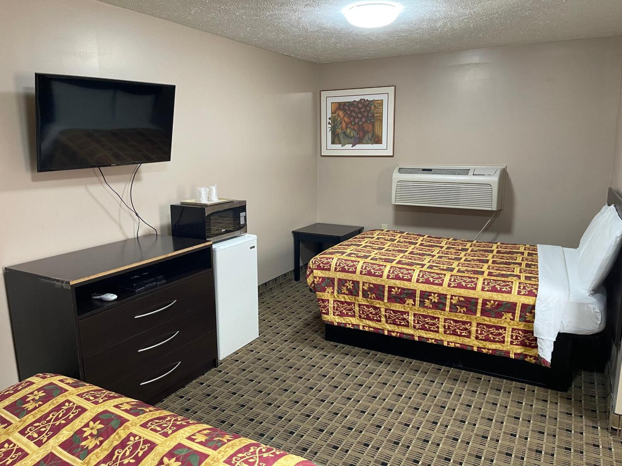 Economy Inn & Suites アシュタビューラ エクステリア 写真