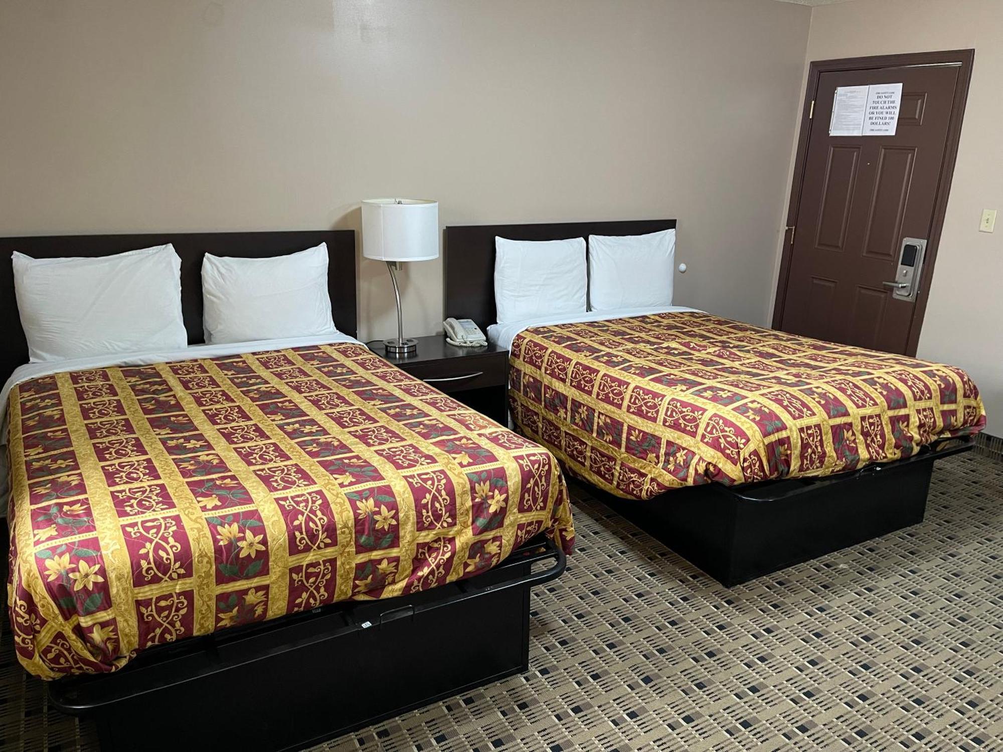 Economy Inn & Suites アシュタビューラ エクステリア 写真
