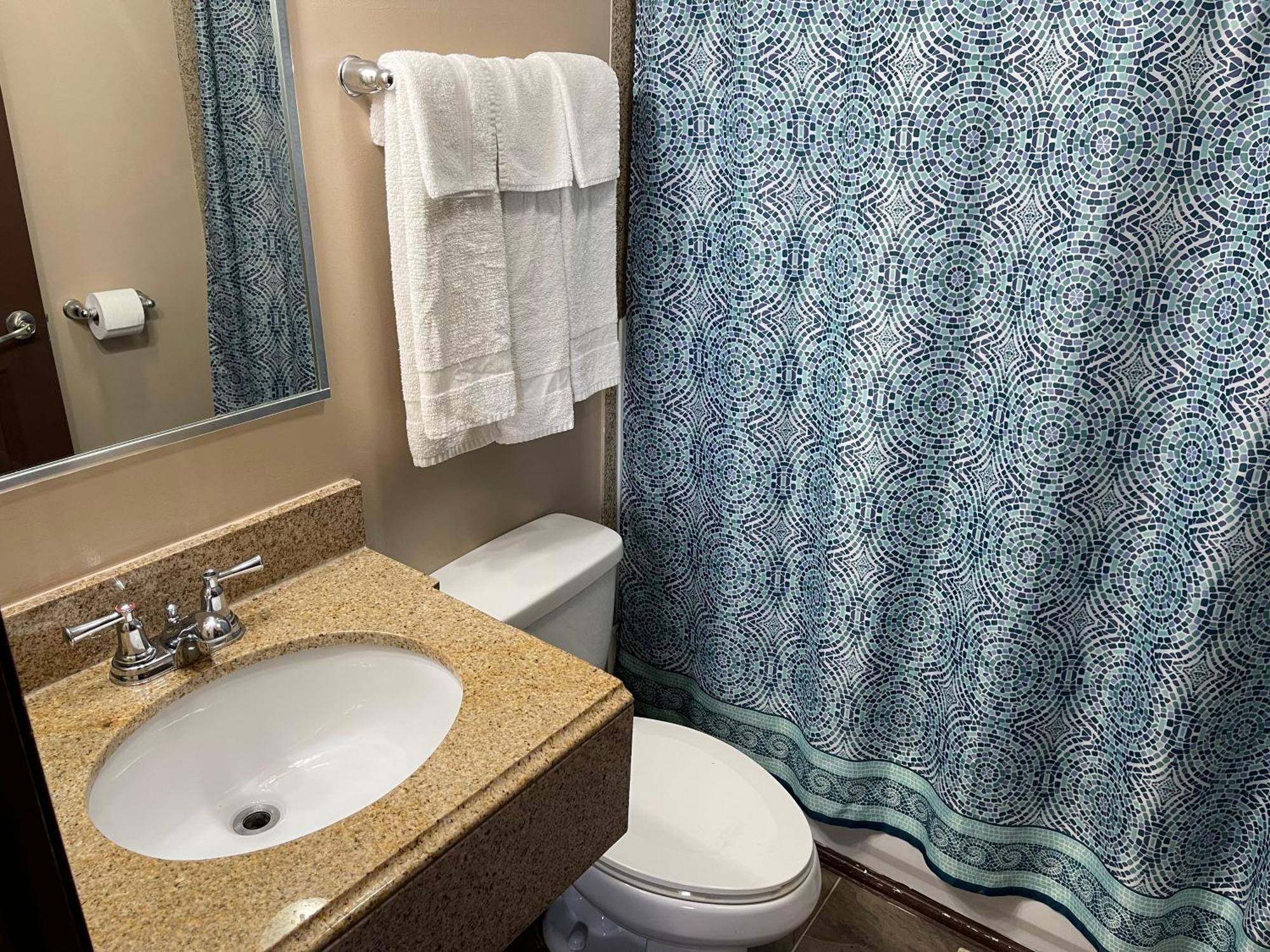 Economy Inn & Suites アシュタビューラ エクステリア 写真