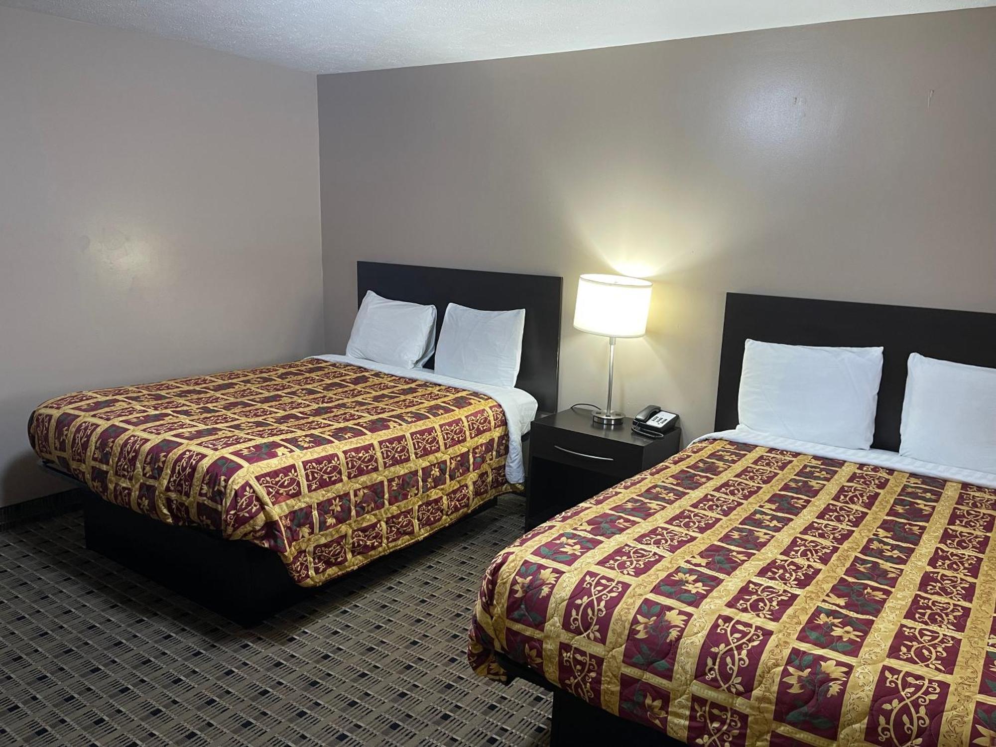 Economy Inn & Suites アシュタビューラ エクステリア 写真
