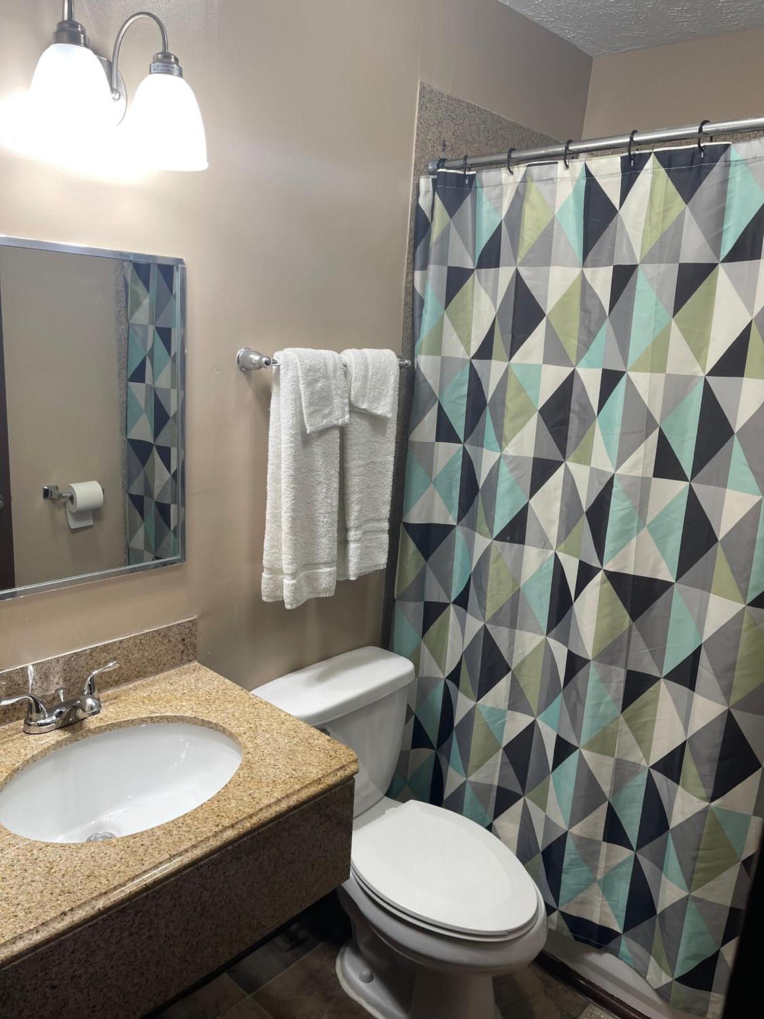 Economy Inn & Suites アシュタビューラ エクステリア 写真