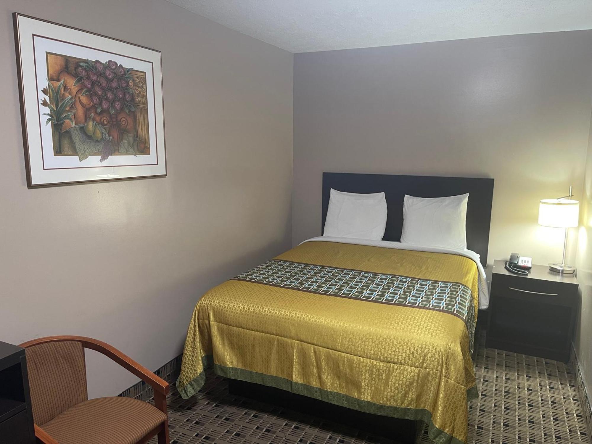 Economy Inn & Suites アシュタビューラ エクステリア 写真