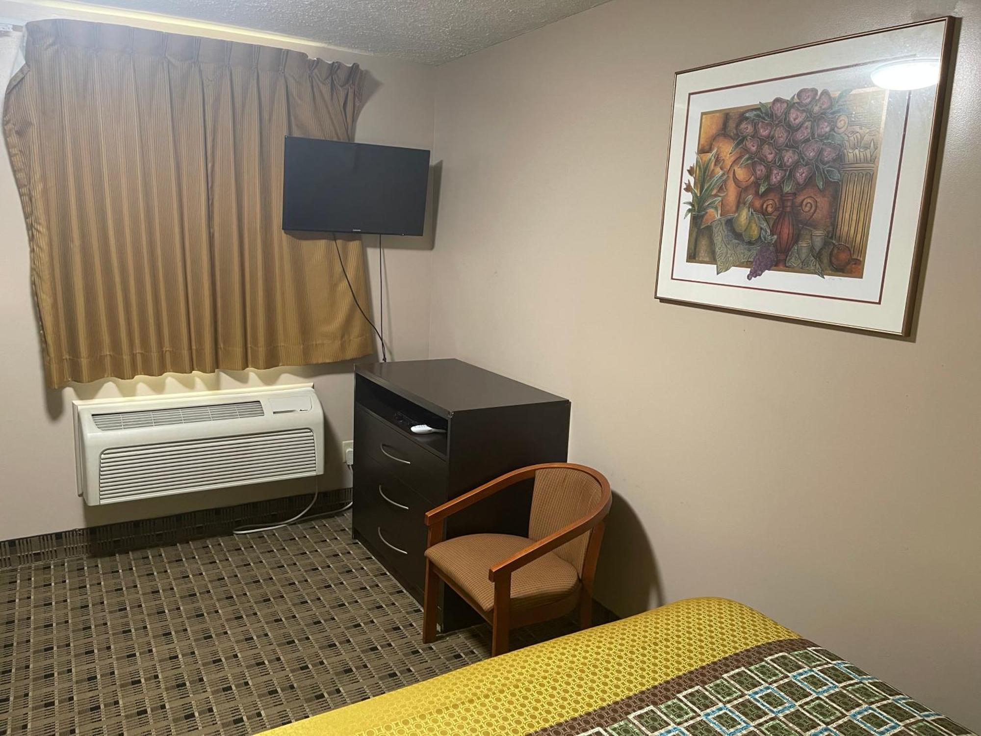 Economy Inn & Suites アシュタビューラ エクステリア 写真