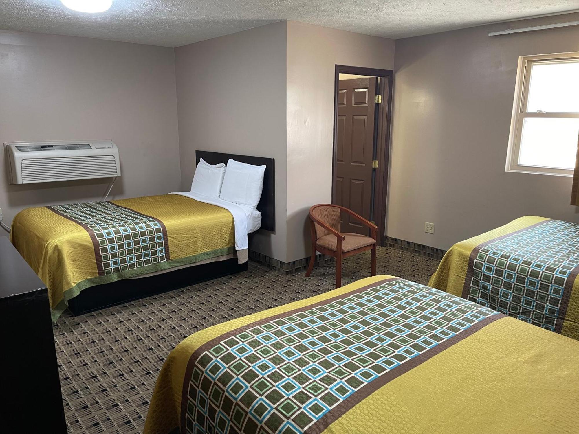 Economy Inn & Suites アシュタビューラ エクステリア 写真